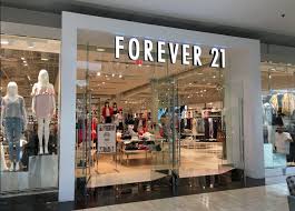 The outside of a Forever 21 storefront before the bankruptcy announcement.