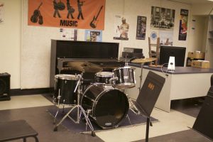 A drum set sits unattended in the Woodside jazz band room.