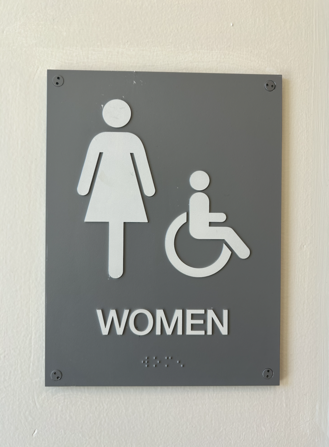 Although+the+womens+bathrooms+do+not+provide+free+feminine+products%2C+they+do+however%2C+have+working+facilities+including+sinks%2C+newly+replaced+mirrors+and+hand+dryers.