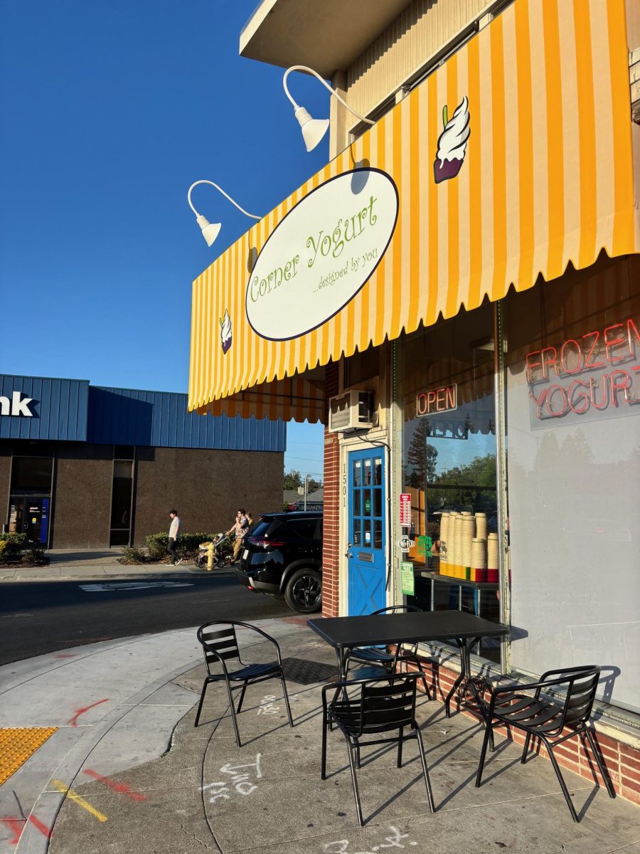 This is the outside of the Corner Yogurt Shop located on 1501 Woodside Rd.